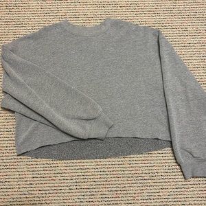Small long sleeve gray cropped Wild Fable hoodie